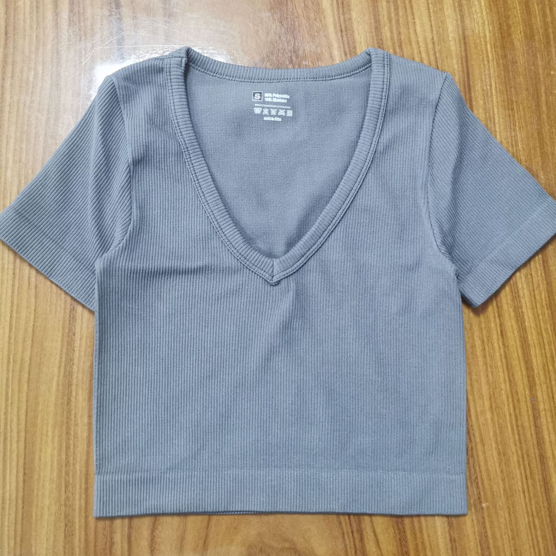 Cropped Women's Solid T-shirt Tank Top Seamless Streetwear Stretch Rib Knit Short Sleeve V-neck Casual Tank Top Women